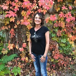 Meet your Posher, Paula